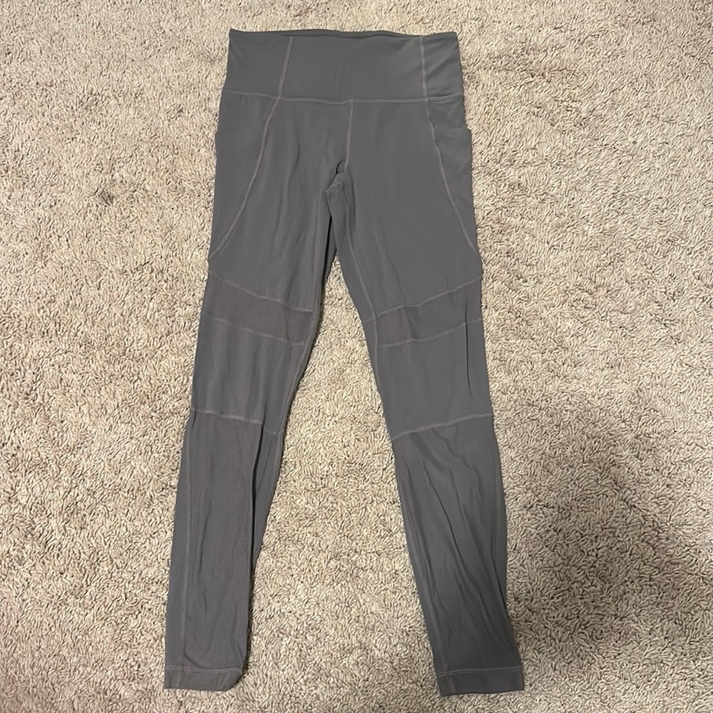 Size small Athleta leggings with mesh details so flattering and very breathable